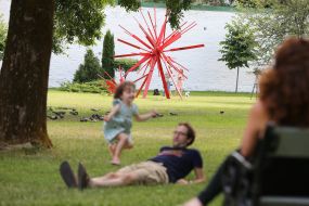 Скульптура Антона Логова "Крилатий звір"