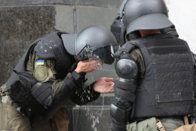 A fighter of the National Guard 