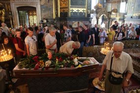 Прощання з поетом Іваном Драчем