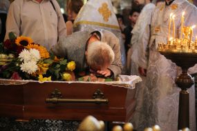 Прощання з поетом Іваном Драчем