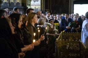 Прощання з поетом Іваном Драчем