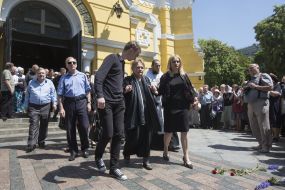 Прощання з поетом Іваном Драчем