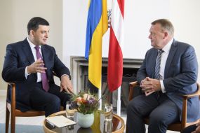 Vladimir Groysman and Lars Lukke Rasmussen