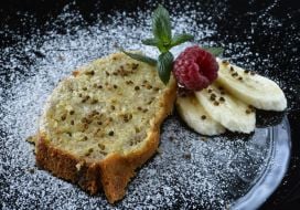 Banana cake