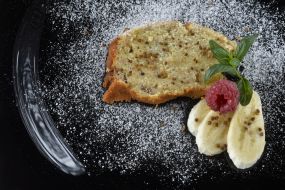 Banana cake