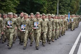 Servicemen of the 80th separate air assault brigade