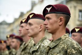 Servicemen of the 80th separate air assault brigade