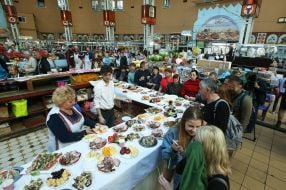 Celebrating the 106th anniversary of the Bessarabian market