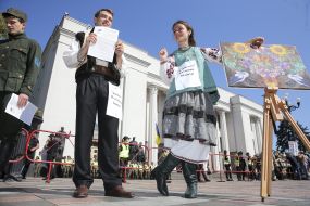 Participants in the action in the images of Vladimir Ivasiuk and Katerina Bilokur