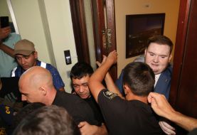 Столкновение между правоохранителями и участниками акции в КГГА