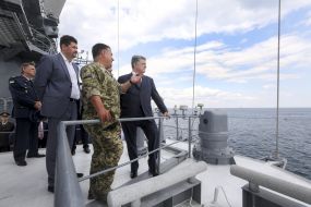 Svyatoslav Tsegolko, Stepan Poltorak, Pyotr Poroshenko