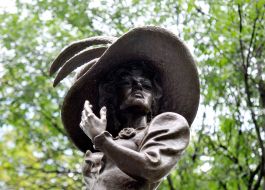 Пам'ятник Людмилі Гурченко