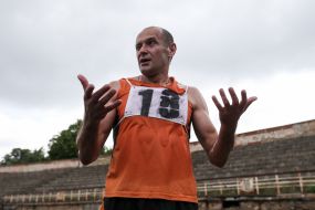 Selection of candidates for participation in the 43rd Marathon of the US Marine Corps