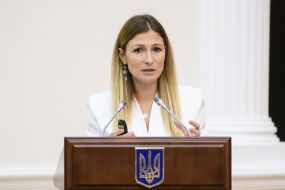 Emine Jaaparova