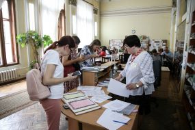 Collection of signatures for the preservation of the library in its historical premise