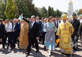 The participants of the procession