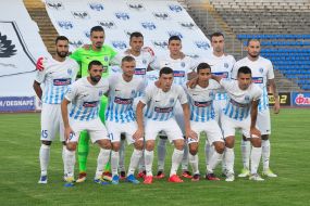 Players of FC "Desna" (Chernihiv) before the match