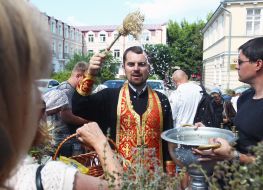 Celebration of Honey Savior (Makovey)