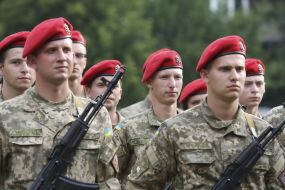 Выпускники Национального университета обороны