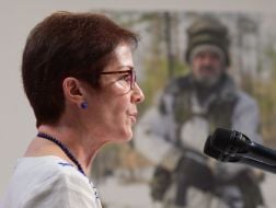 Мари Йованович