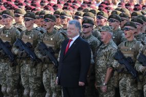 Petro Poroshenko and Viktor Muzhenko