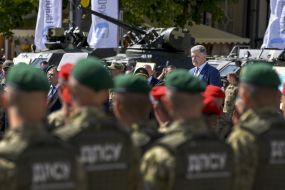 Петр Порошенко