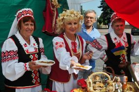 International Folklore Festival of National Cultures "Poliske Kolo" in Chernigov