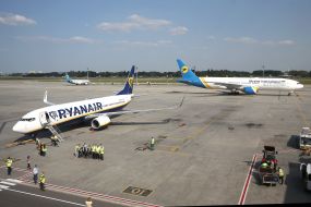 Запуск первого рейса Ryanair из Киева