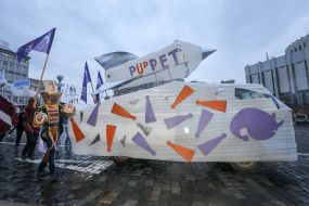 Театрализованное шествие по случаю открытия фестиваля театров кукол "pUp. Pet"