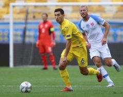 Игровой момент матча