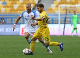 Игровой момент матча