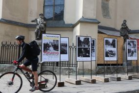 Стенды с фотографиями