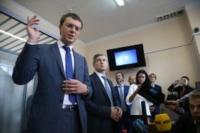 Vladimir Omelyan and Alexander Lysak