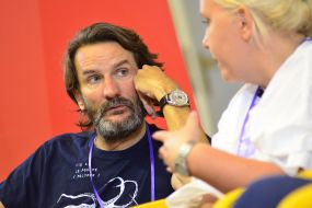 Frederic Beigbeder with readers