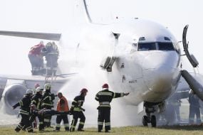 Условно аварийная посадка транспортного самолета Ан-26