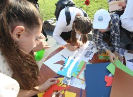 Дитячий перформанс «Ангели над Україною»