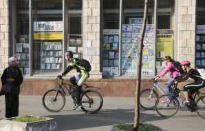 Cyclists in the center of Kiev