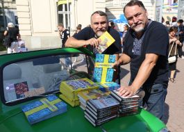 Dmitry Kapranov and Vitaliy Kapranov