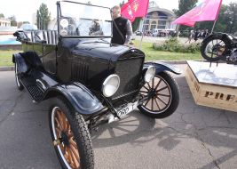 Retro Ford Model T
