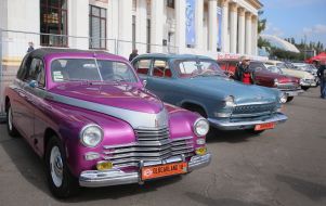 Retro GAZ-M20 "Pobedy"