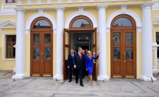Yuriy Yanko,Julia Svitlychna and Petro Poroshenko