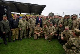 Petro Poroshenko and the military