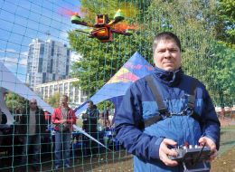 The participant of the championship on the drones racing