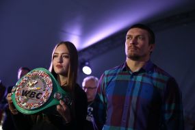 Александр Усик