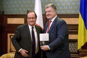 Petr Poroshenko and François Hollande