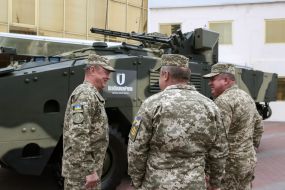 Servicemen near BTR-4MB1