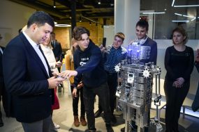 Students demonstrate their invention