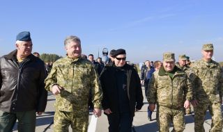 Петр Порошенко, Александр Турчинов, Степан Полторак