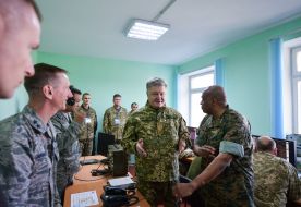 Petro Poroshenko and Vincent Stewart