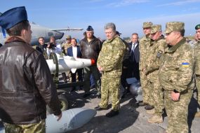 Petro Poroshenko, Victor Muzhenko, Stepan Poltorak